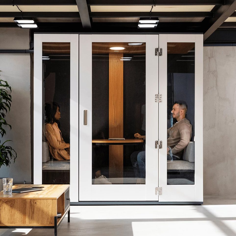 CAMDEN Pod - Desks International